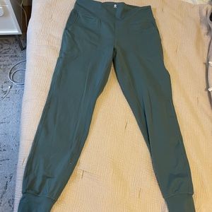 Senita studio skin joggers. Size Medium